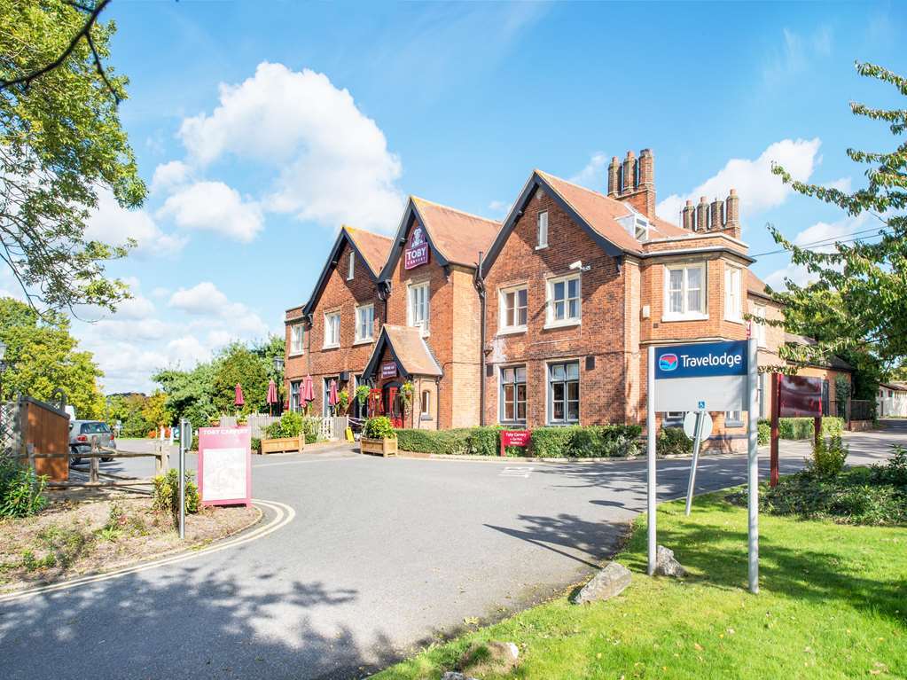 Travelodge Basildon 威克福德 外观 照片